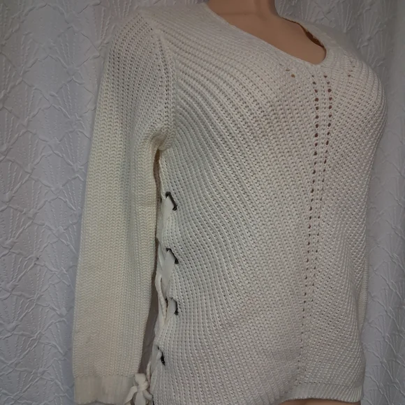 John + Jenn Cream V-Neck Sweaterwomen Size M - Picture 8 of 16
